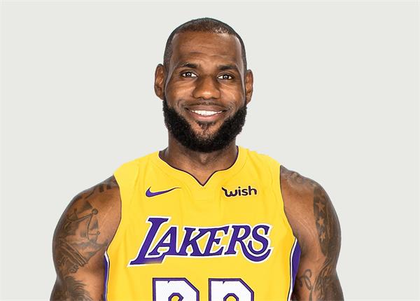 谁是NBA历史上最高薪球员？你觉得勒布朗·詹姆斯值得这么高的薪水吗？