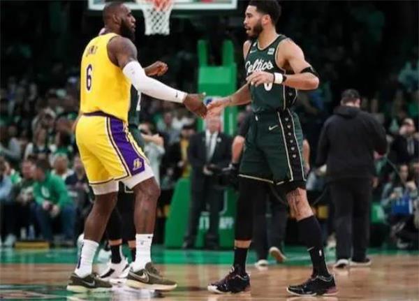湖人VS凯尔特人：NBA2023-24赛季圣诞大战的经典重演