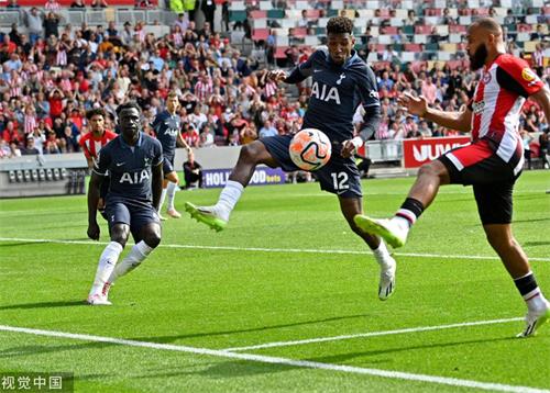 英超- 热刺2-2战平布伦特福德