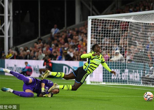 英超十人阿森纳1-0水晶宫