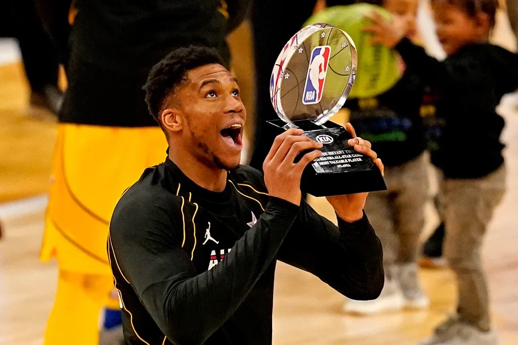字母哥为2021年全明星赛MVP