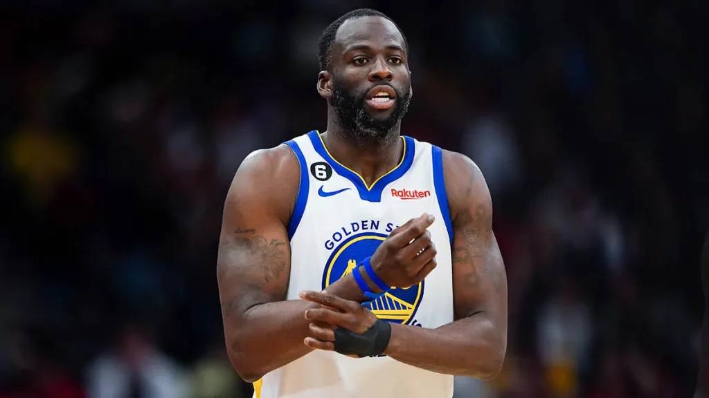 勇士球员格林（ Draymond Green ）常因为禁赛而被扣除薪资