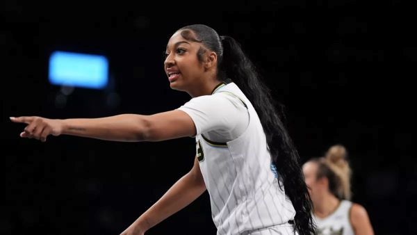 WNBA：安吉尔·里斯将两双纪录延续到15场，但纽约自由人队击败了芝加哥天空队