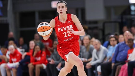 WNBA/克拉克进攻火力不减！ 登顶狂热队史新秀得分王